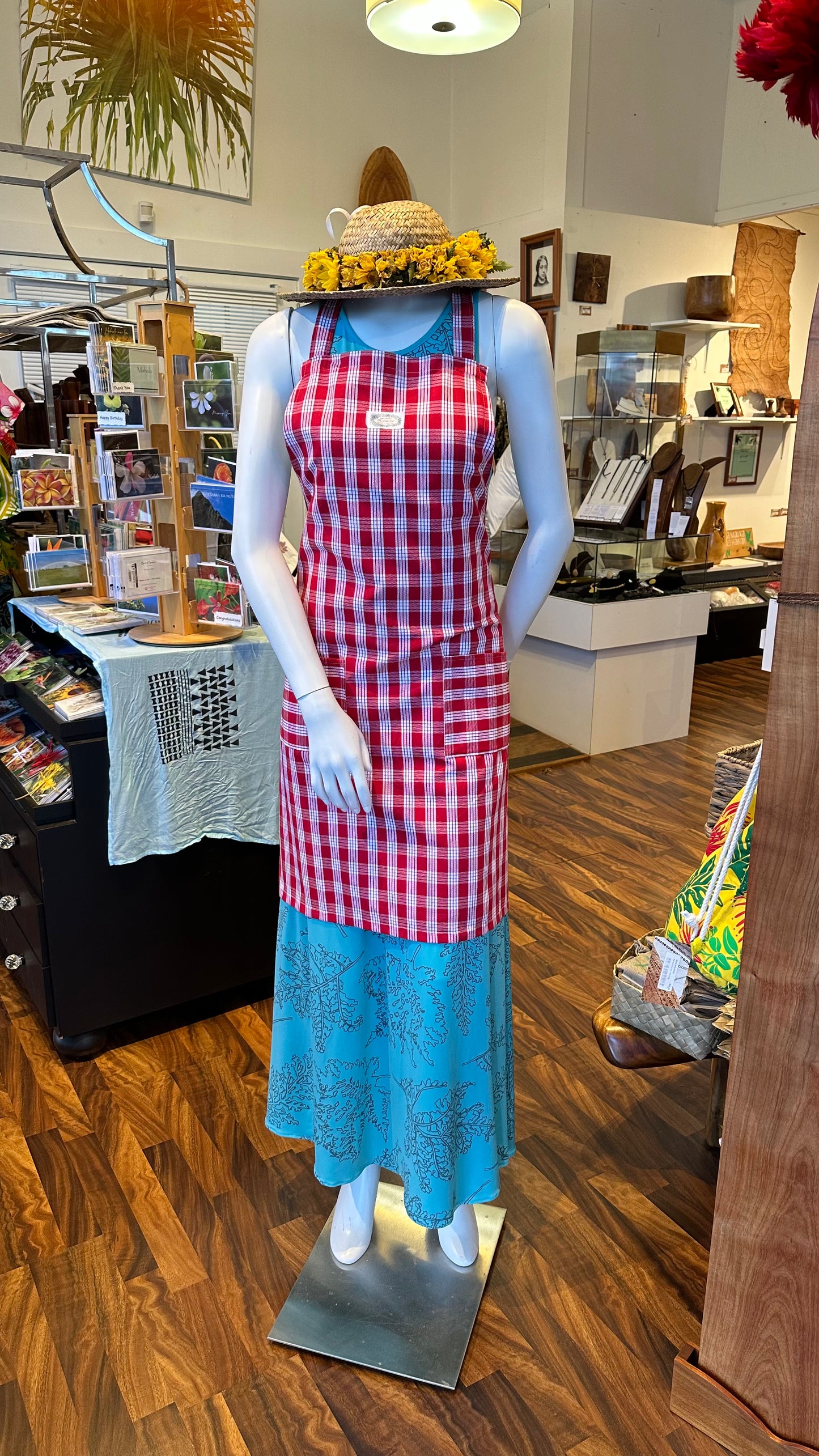 Malulani Aprons