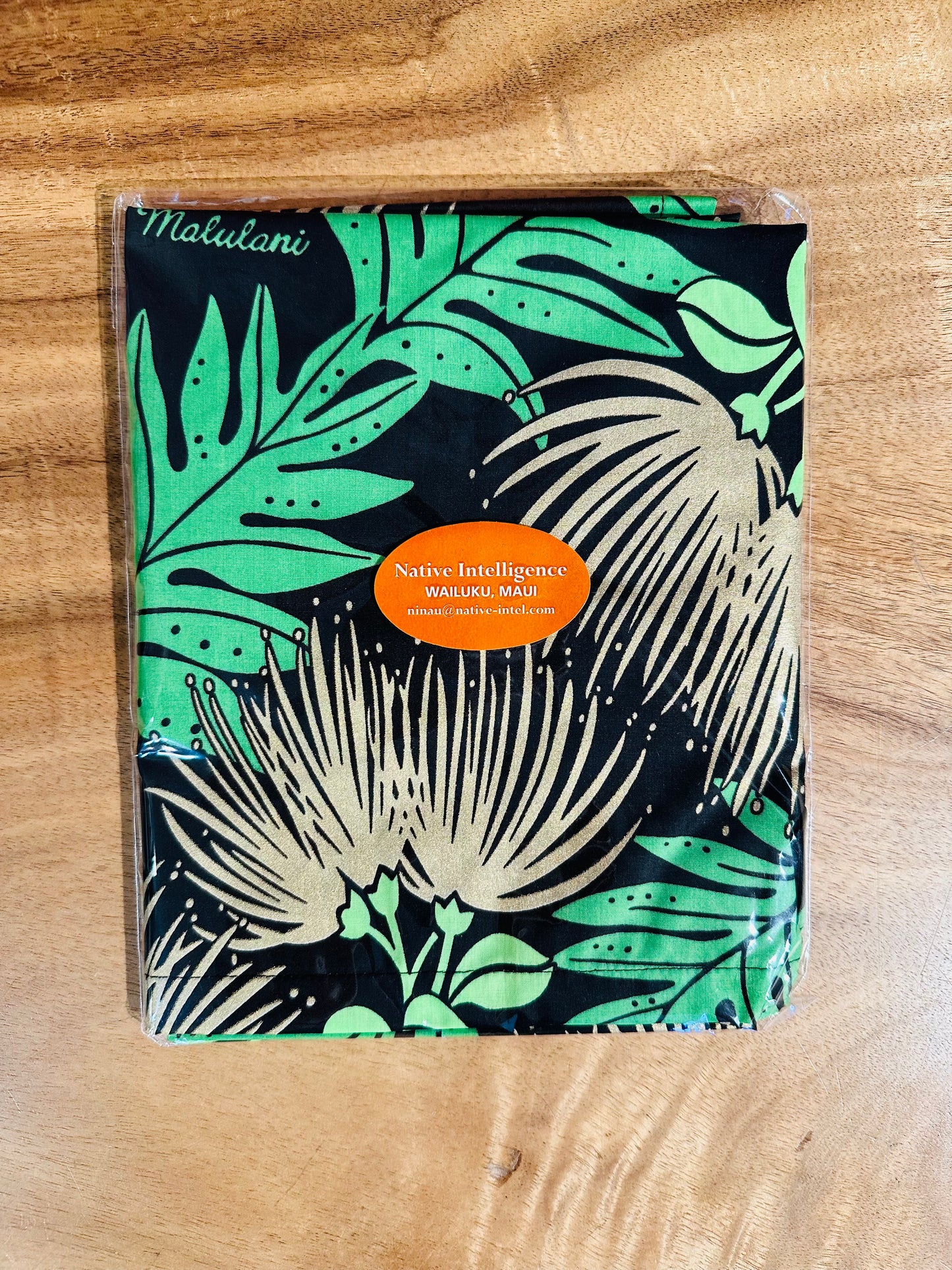 Lehua / Black and Gold